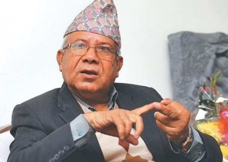 माधव नेपाल समूहको छलफल ल्होत्से हलमा